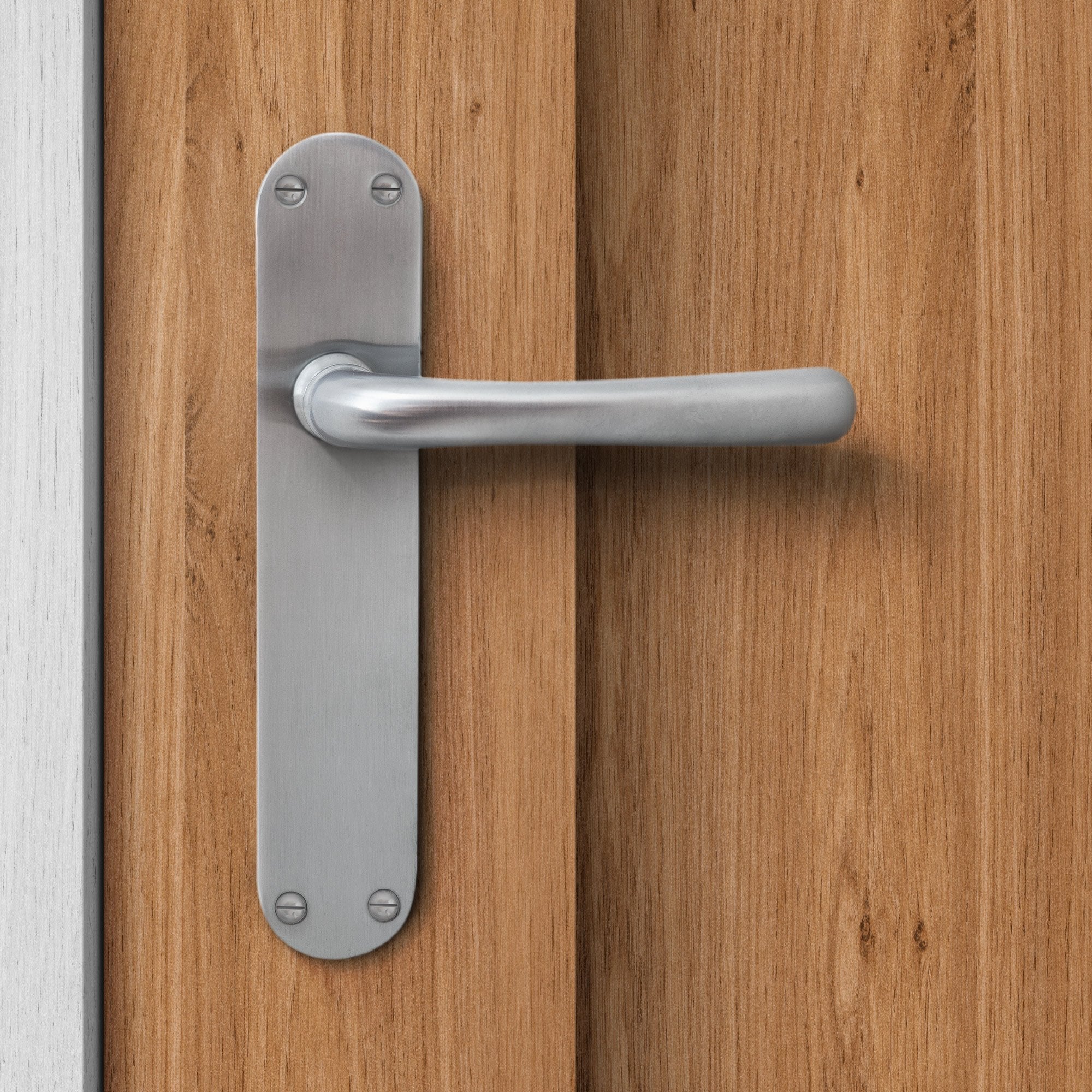 Palace Lever on Backplate Door Handle Set - Satin Chrome (122272) - Image 2