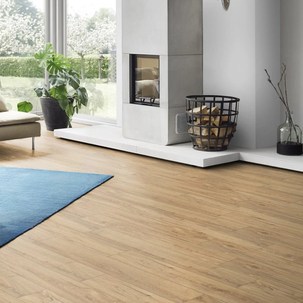 Armoury Oak - Supernatural Classic 8mm Embossed Laminate Flooring (122563) - Image 4