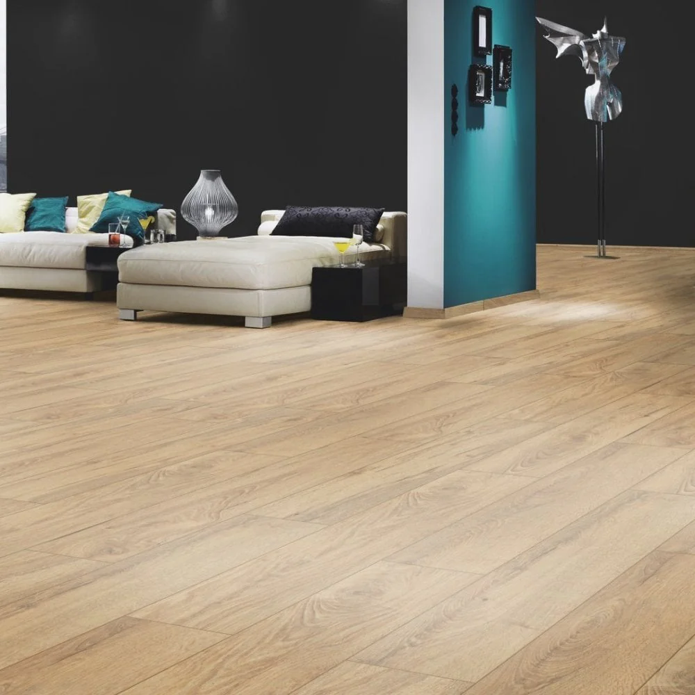 Armoury Oak - Supernatural Classic 8mm Embossed Laminate Flooring (122563) - Image 6