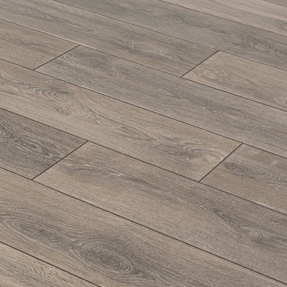 Castle Oak - Supernatural Classic 8mm Embossed Laminate Flooring (122696) - Image 2