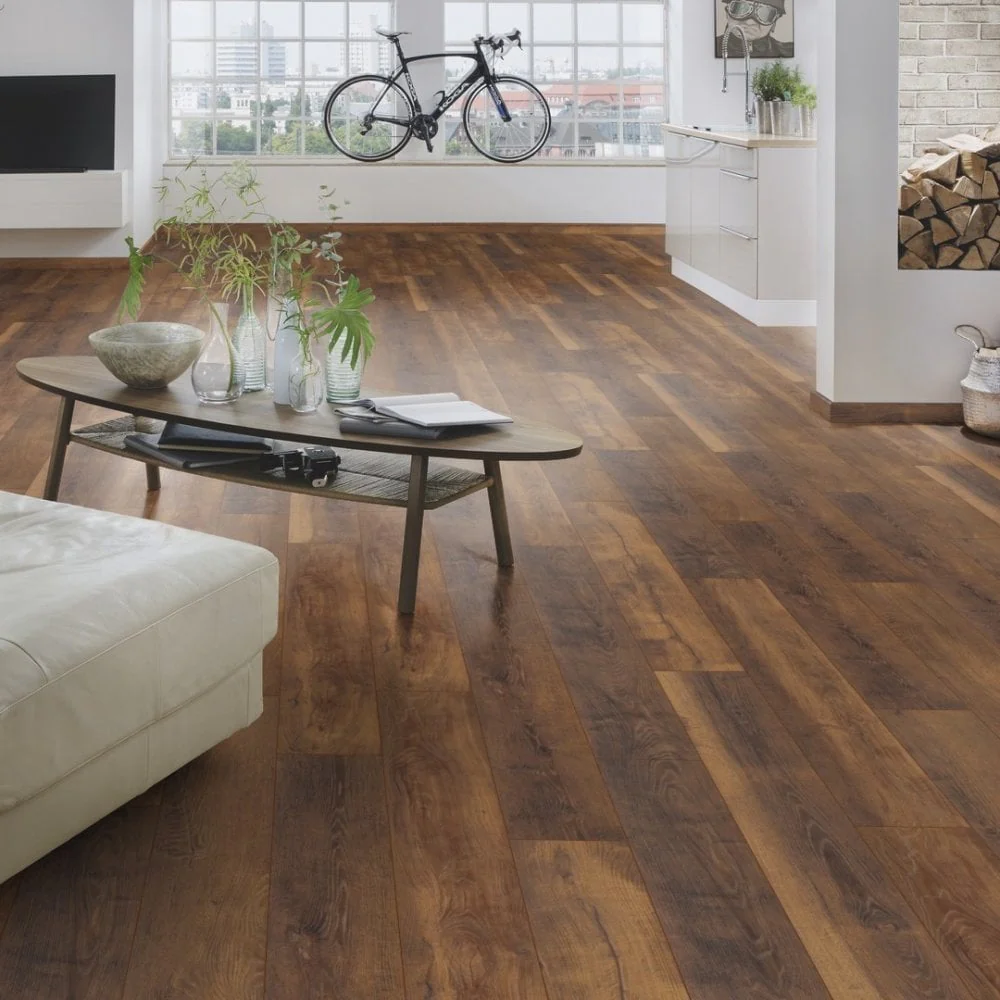 Laguna Oak - Atlantic 10mm Handscraped Moisture Resistant Laminate Flooring (122469) - Image 3