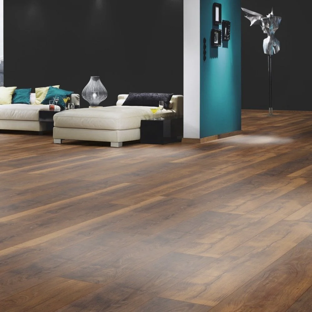Laguna Oak - Atlantic 10mm Handscraped Moisture Resistant Laminate Flooring (122469) - Image 7