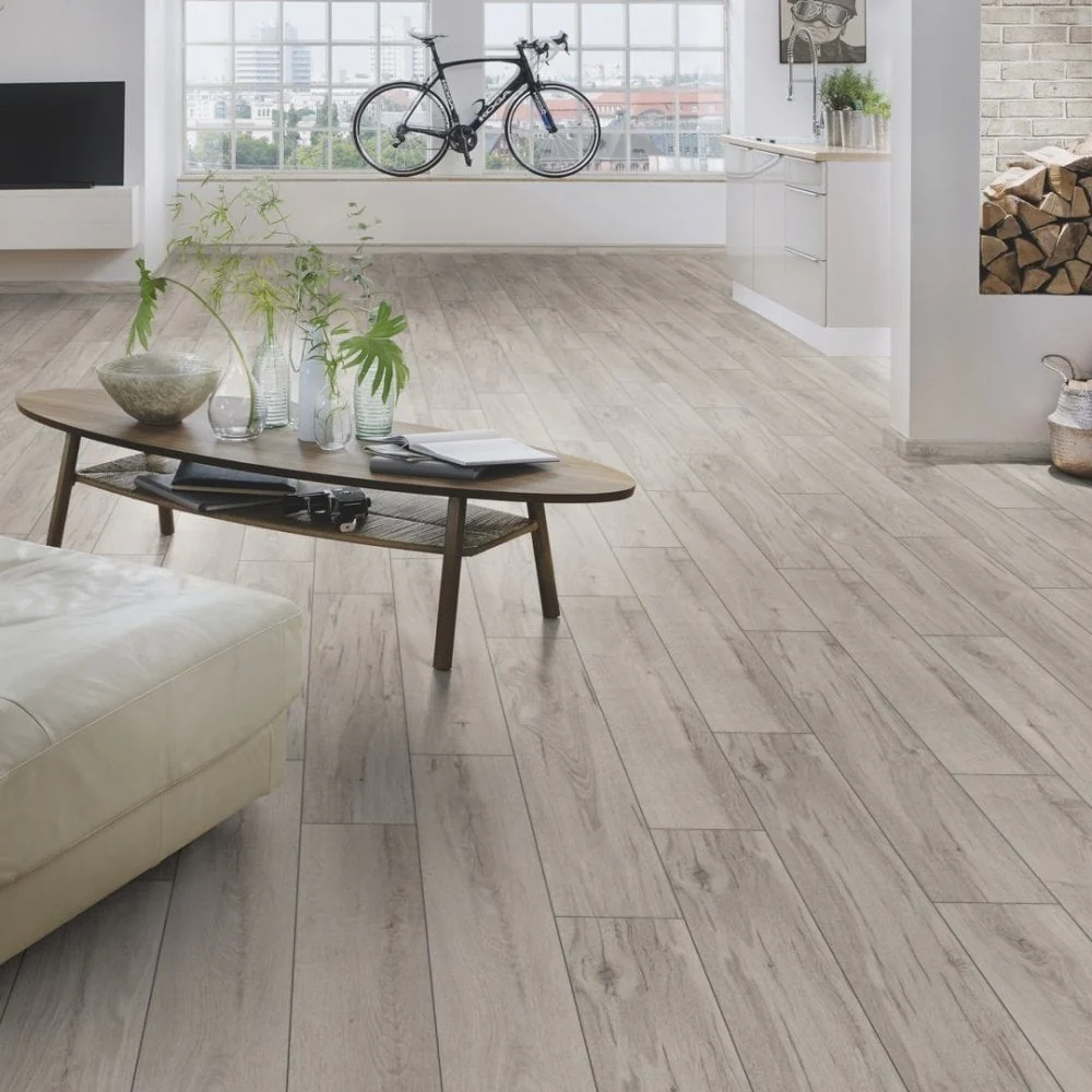 Longbow Oak - Supernatural Classic 8mm Embossed Laminate Flooring (122562) - Image 3