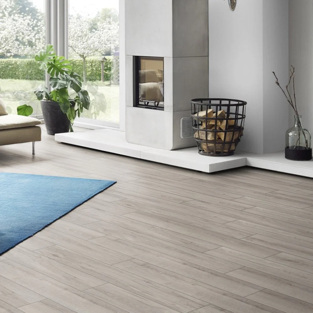 Longbow Oak - Supernatural Classic 8mm Embossed Laminate Flooring (122562) - Image 4