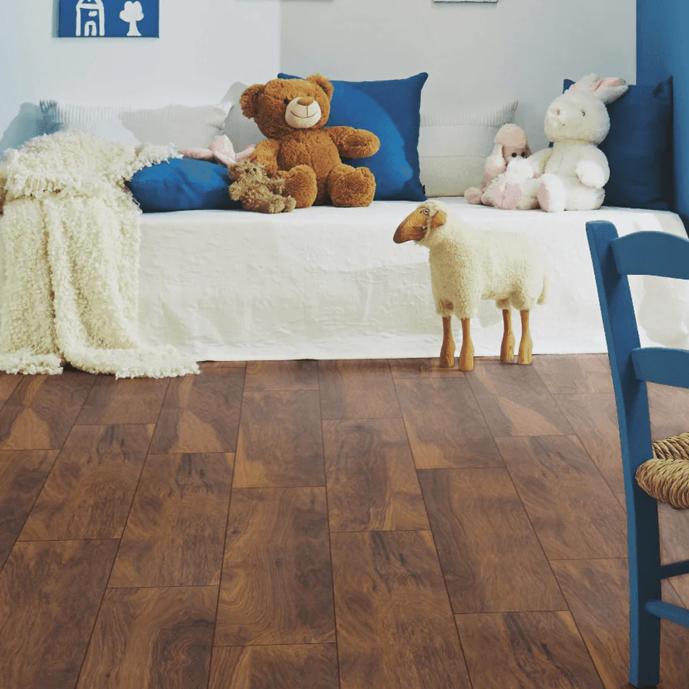 Red River Hickory - Atlantic 10mm Handscraped Moisture Resistant Laminate Flooring (122437) - Image 4