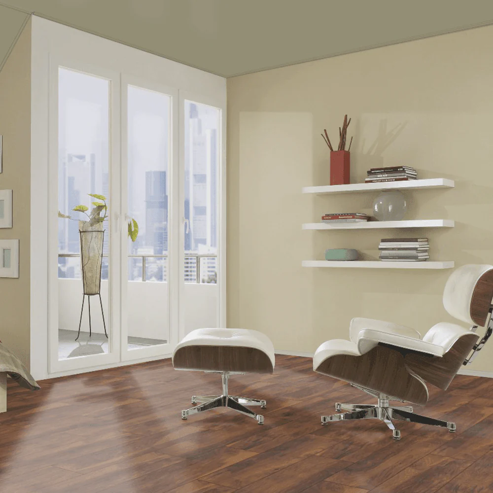 Red River Hickory - Atlantic 10mm Handscraped Moisture Resistant Laminate Flooring (122437) - Image 5