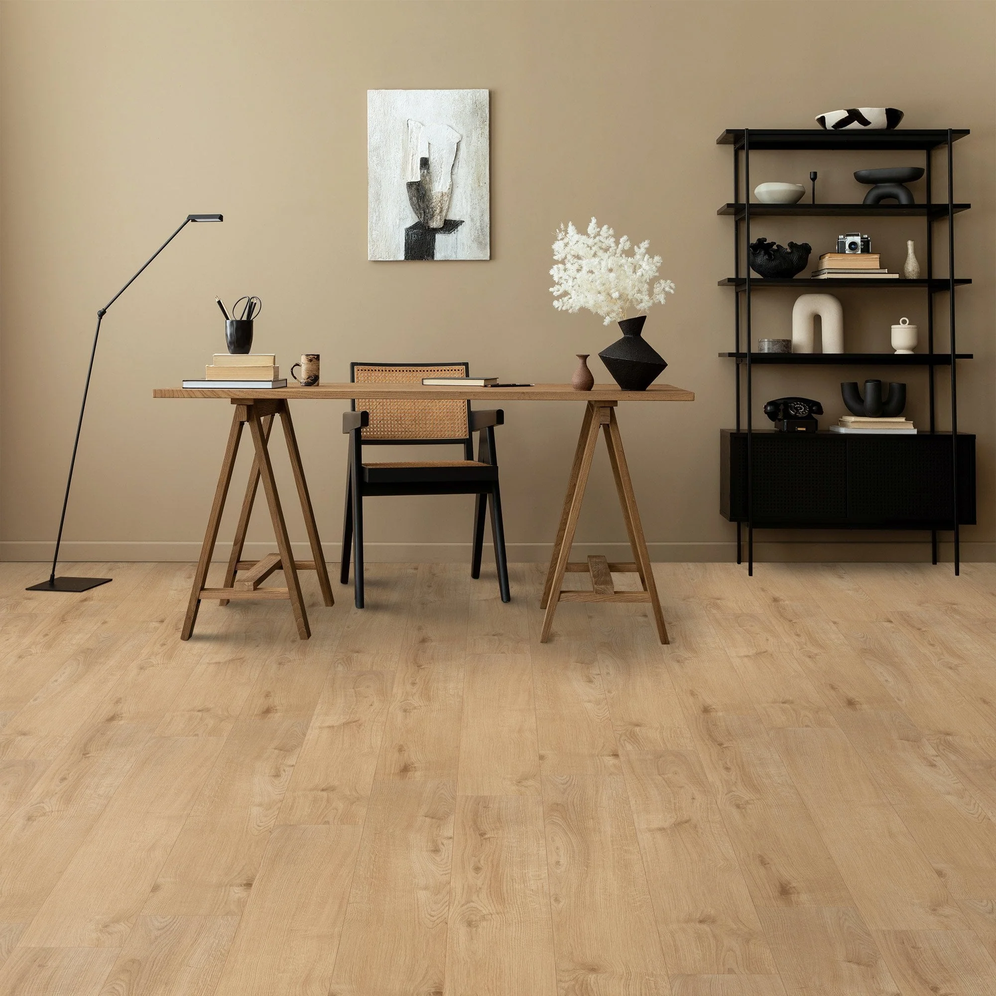 Sherwood Oak - Vario Supernatural 8mm Laminate Flooring (122556) - Image 3