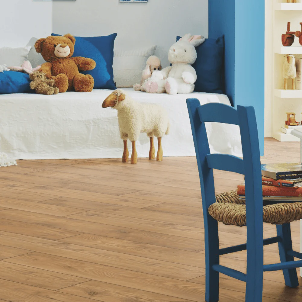Tawny Chestnut - Atlantic 10mm Handscraped Moisture Resistant Laminate Flooring (122438) - Image 7