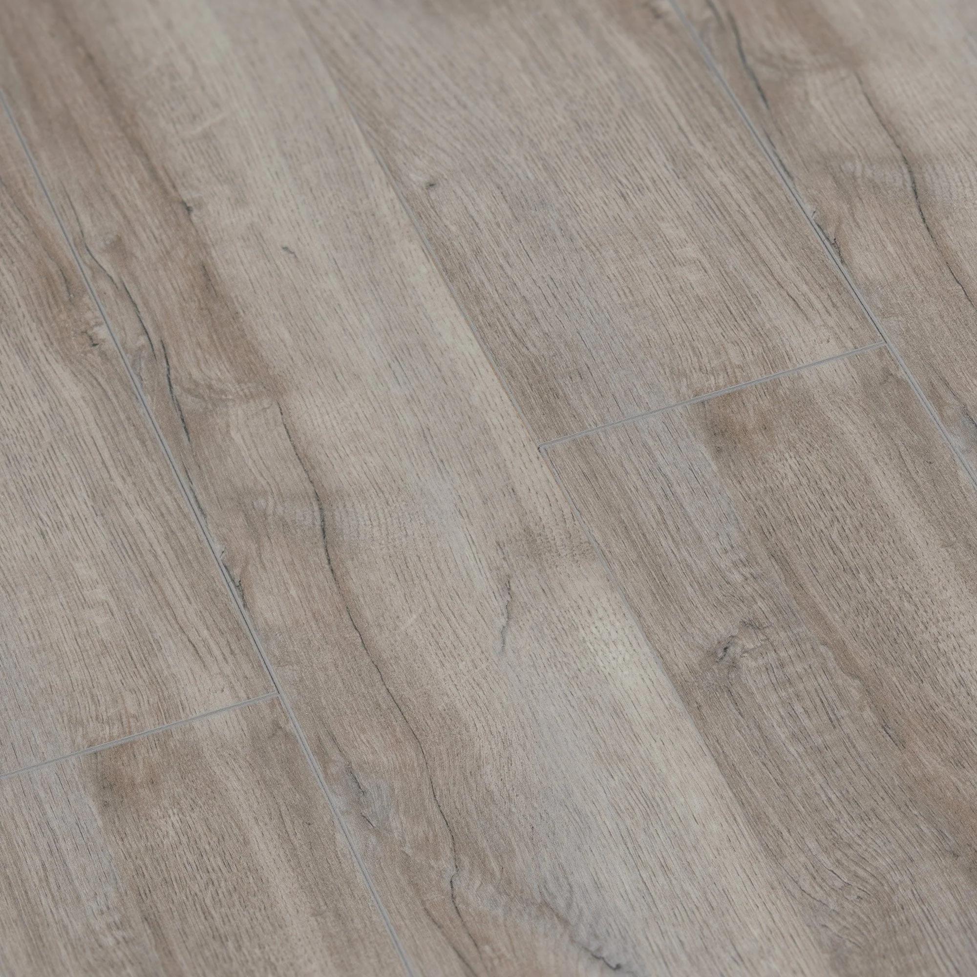 Montmelo Silver Oak - Amazone 10mm Laminate Flooring (54211) - Image 4