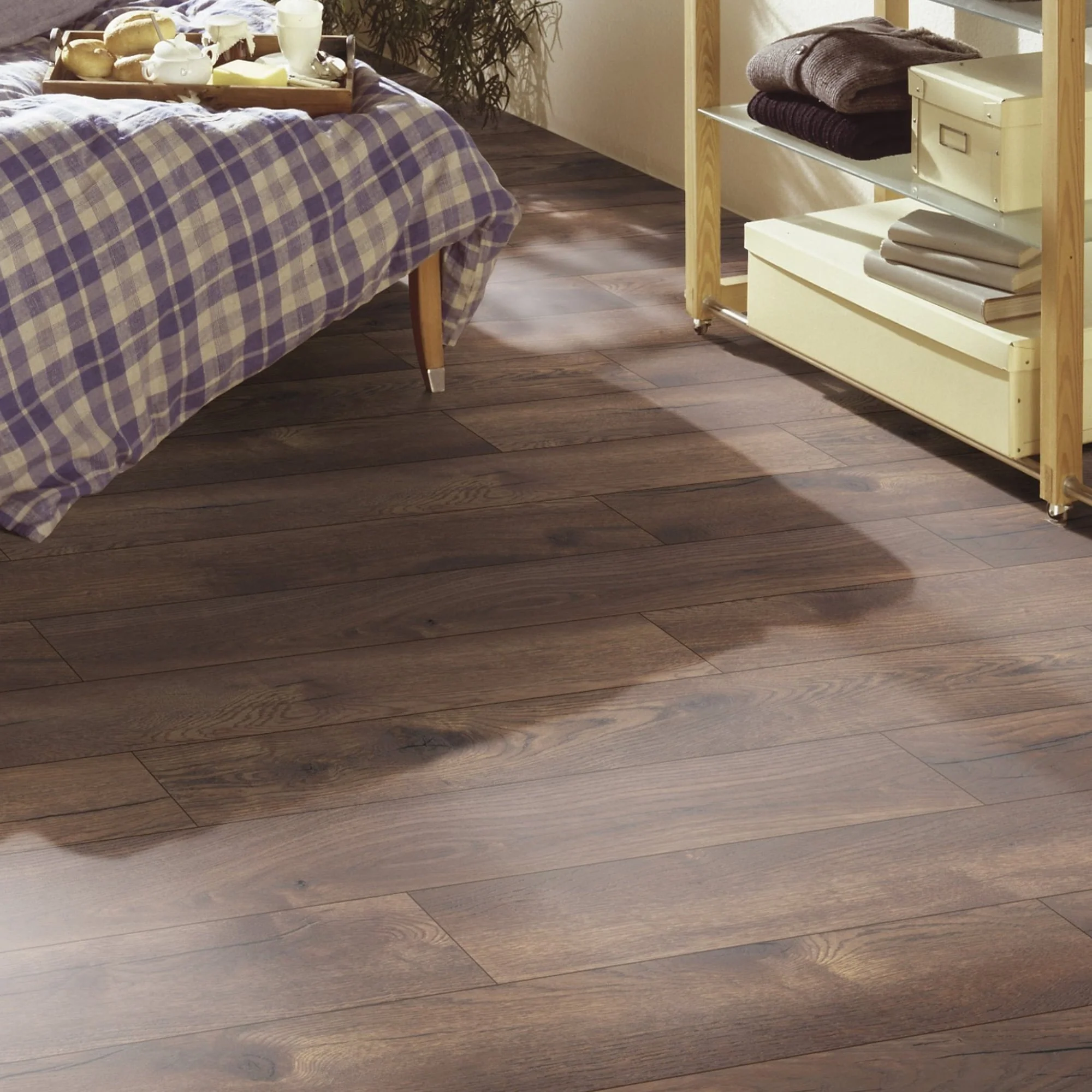 Pettersson Dark Oak - Amazone 10mm Laminate Flooring (54218) - Image 3