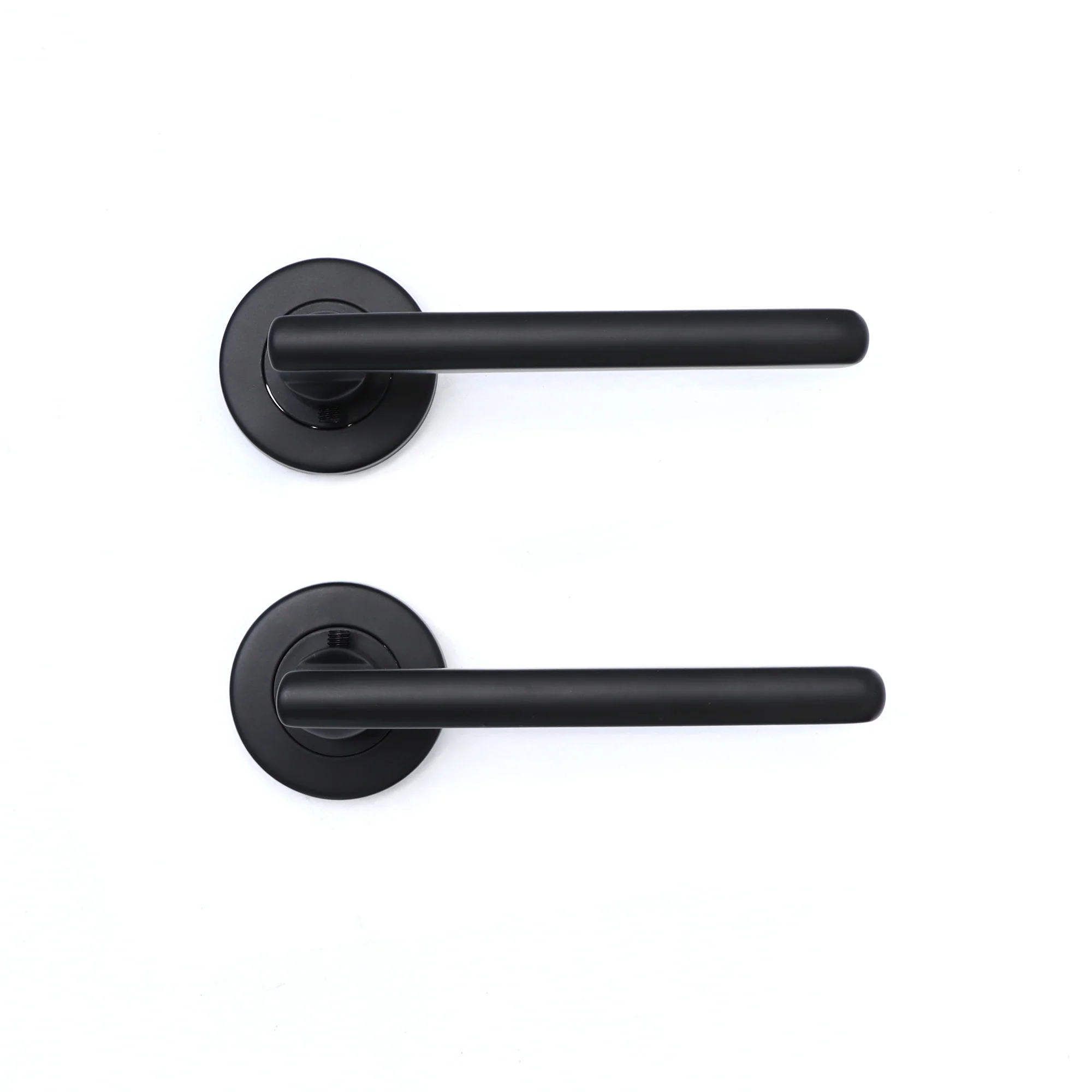 Superior Luna Lever on Round Rose Handle Set - Matt Black (123474) - Image 2