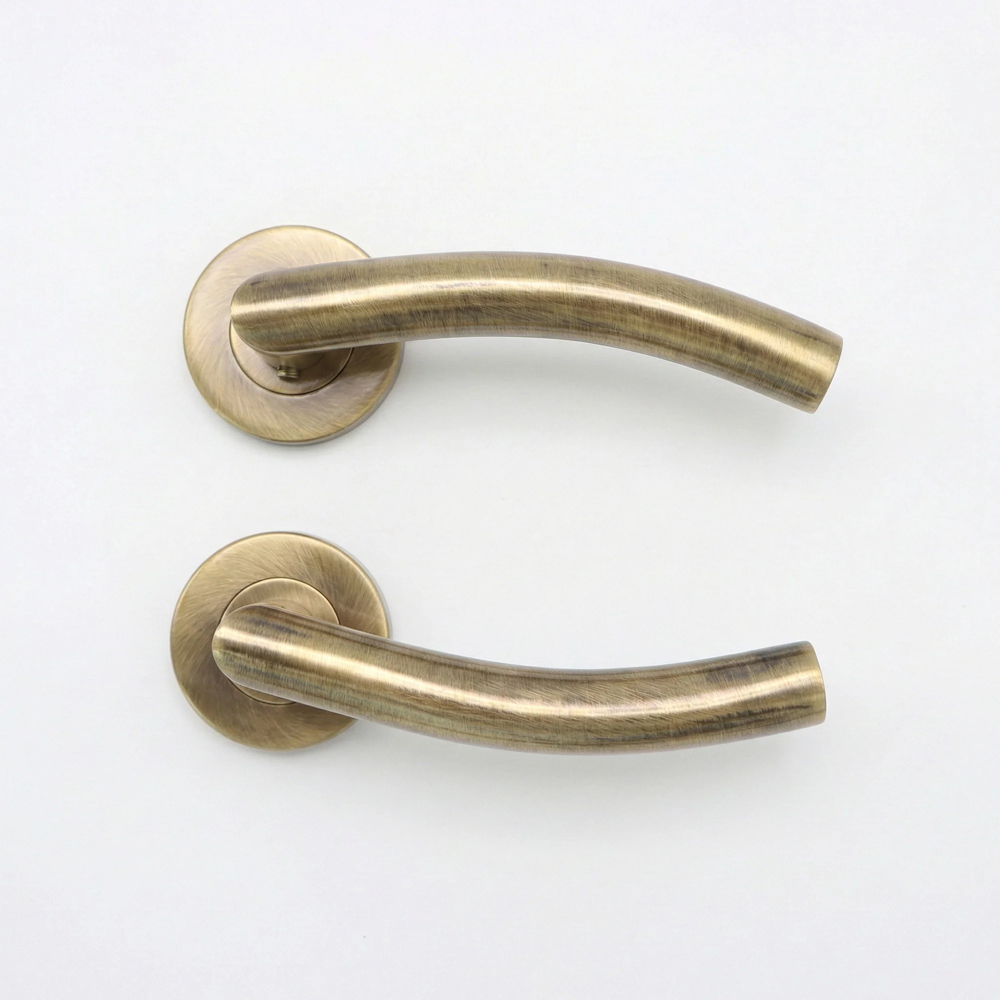 Superior Miranda Lever on Round Rose Handle Set - Antique Brass (123498) - Image 3