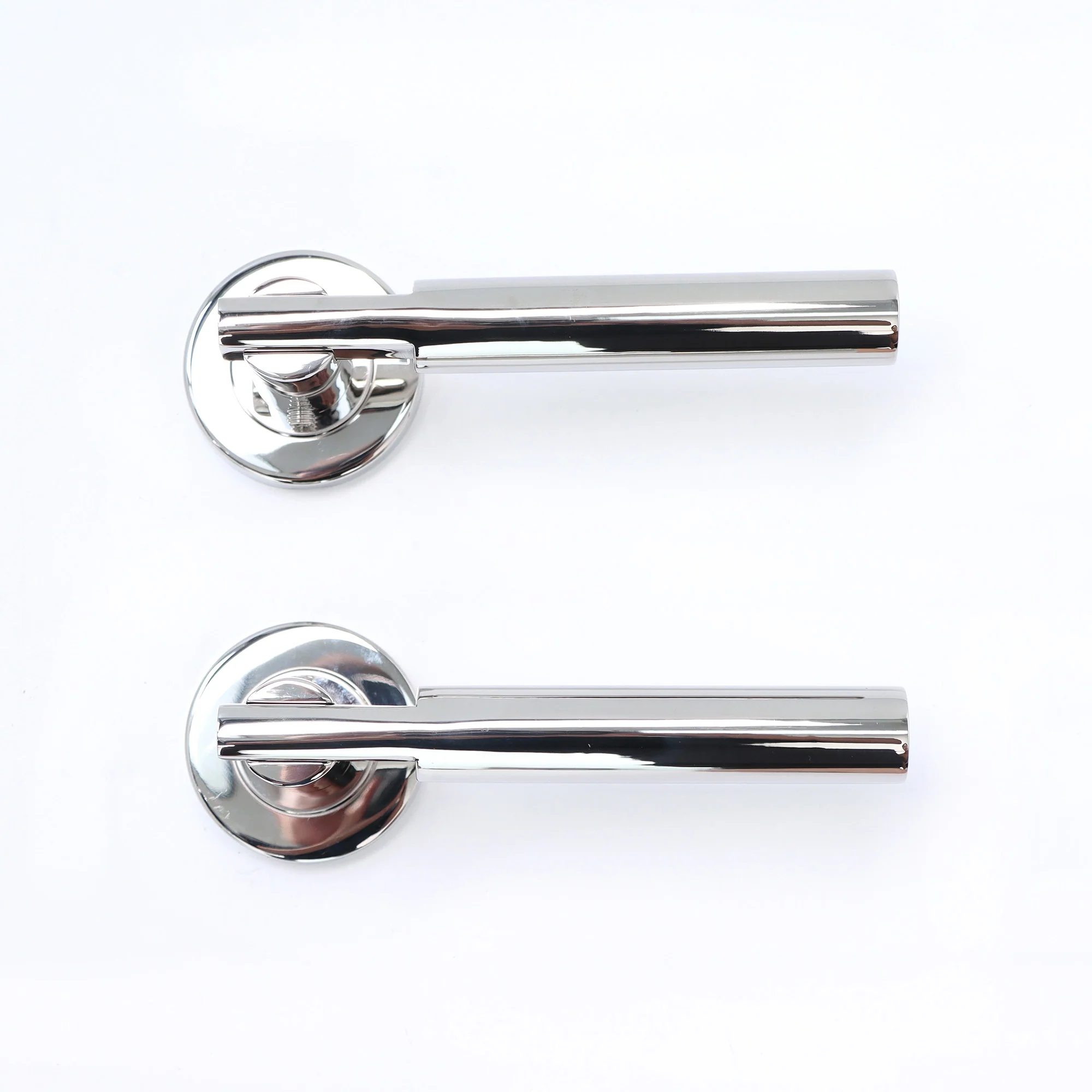 Superior Titan Lever on Round Rose Bathroom Handle Set - Polished Stainless Steel (123509) - Image 3