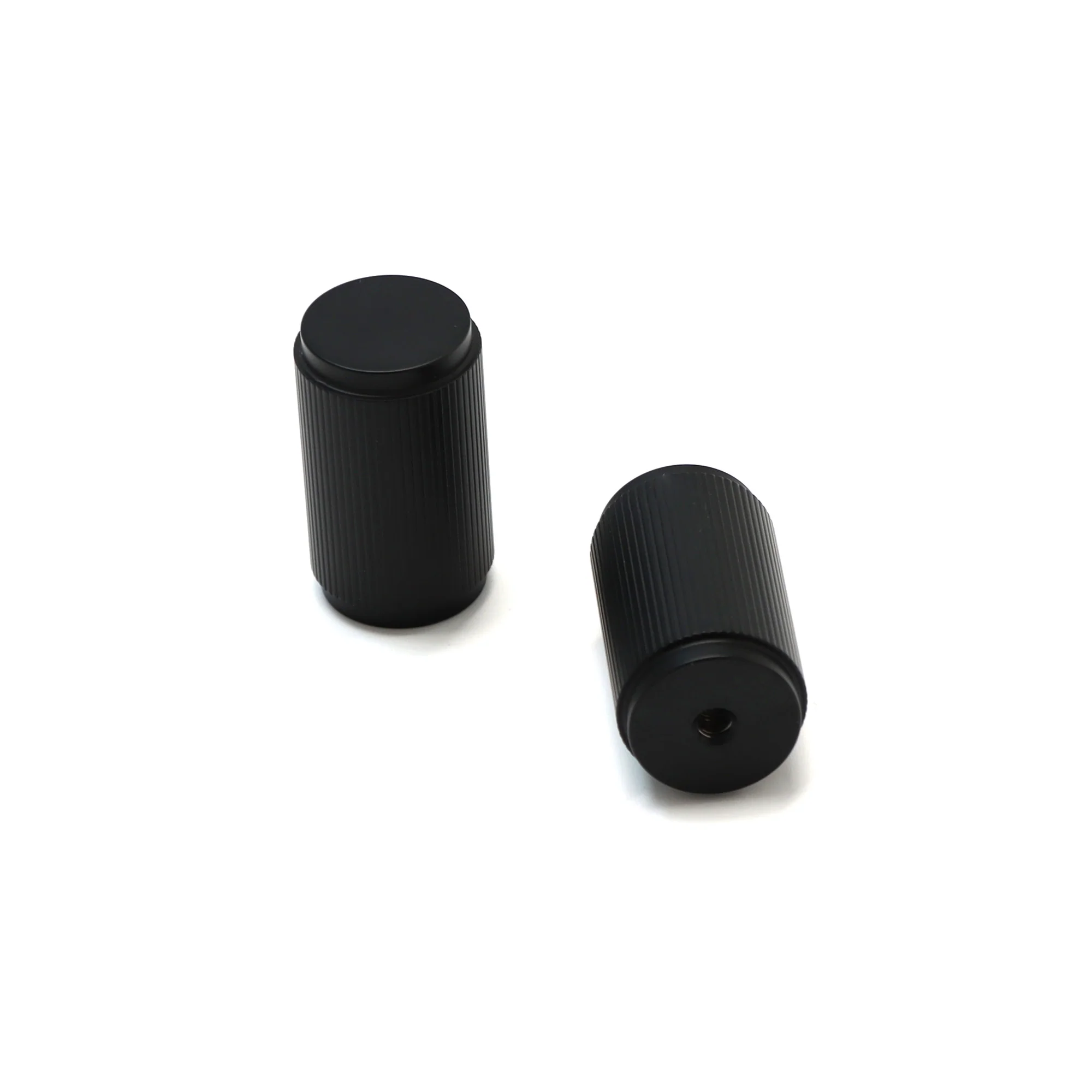 Fluted Large Round Cabinet Door Knob - Matt Black (123443) - Image 2