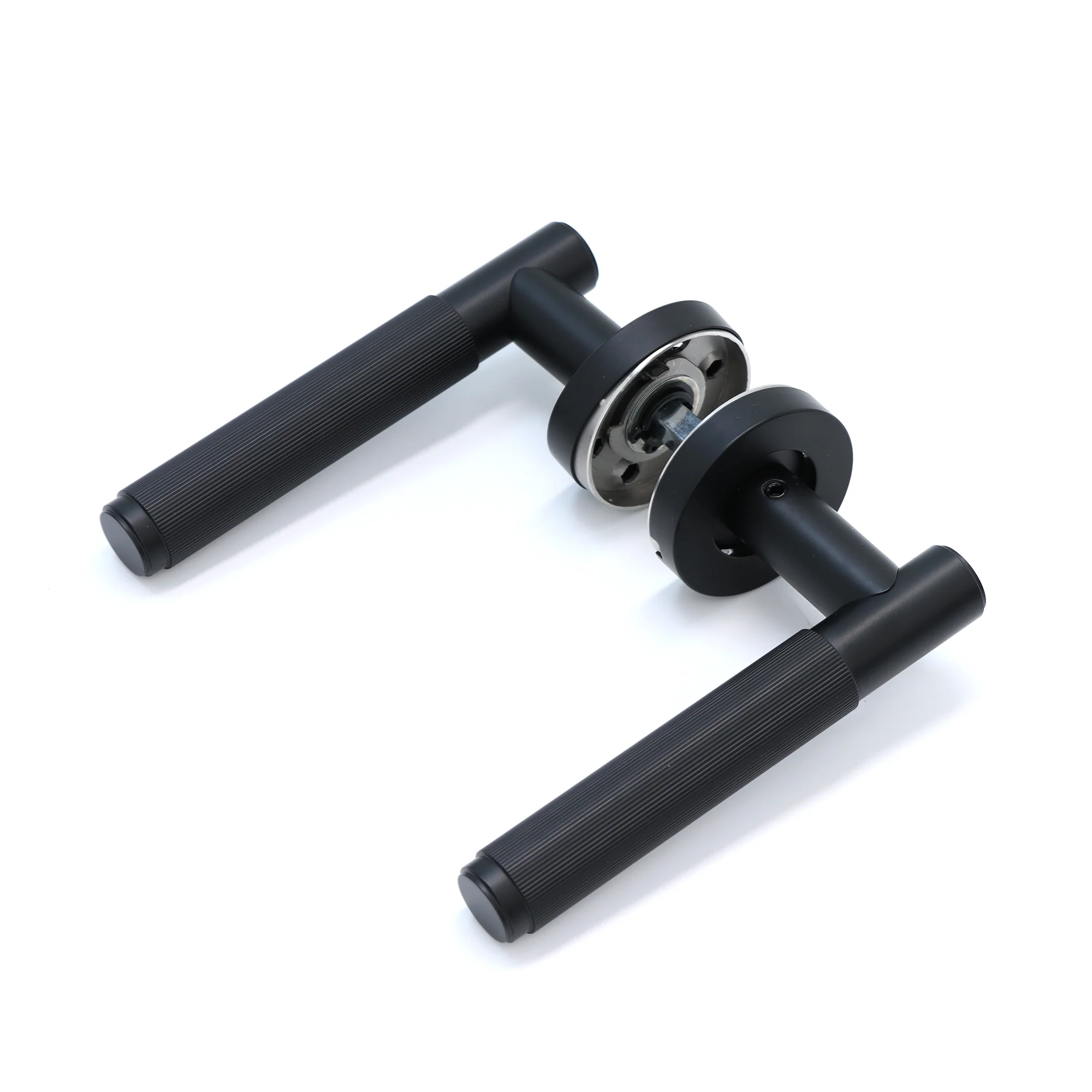 Fluted Lever on Round Rose Door Handle Set - Matt Black (123383) - Image 2