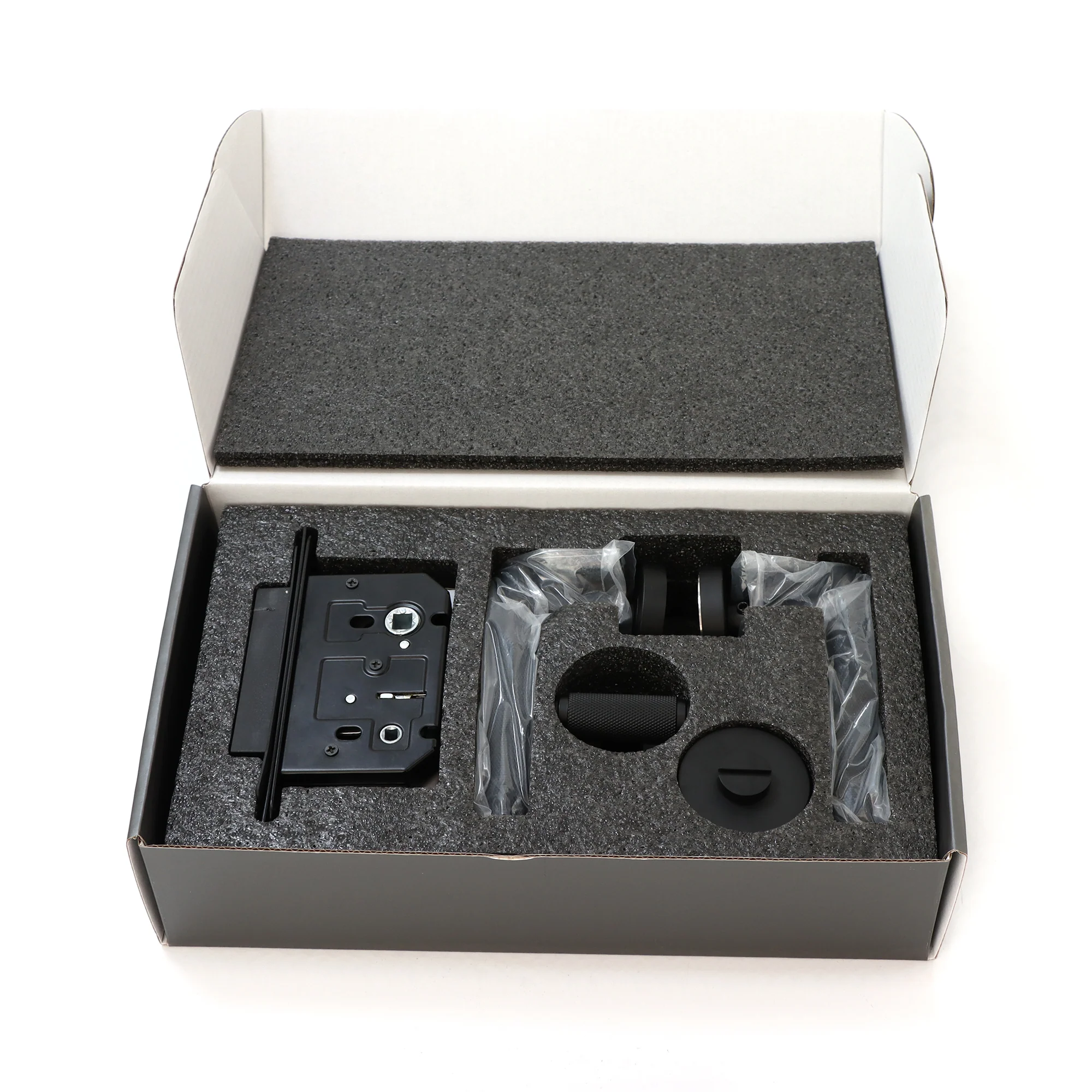 Knurled Lever on Round Rose Bathroom Door Handle Set - Matt Black (123388) - Image 5