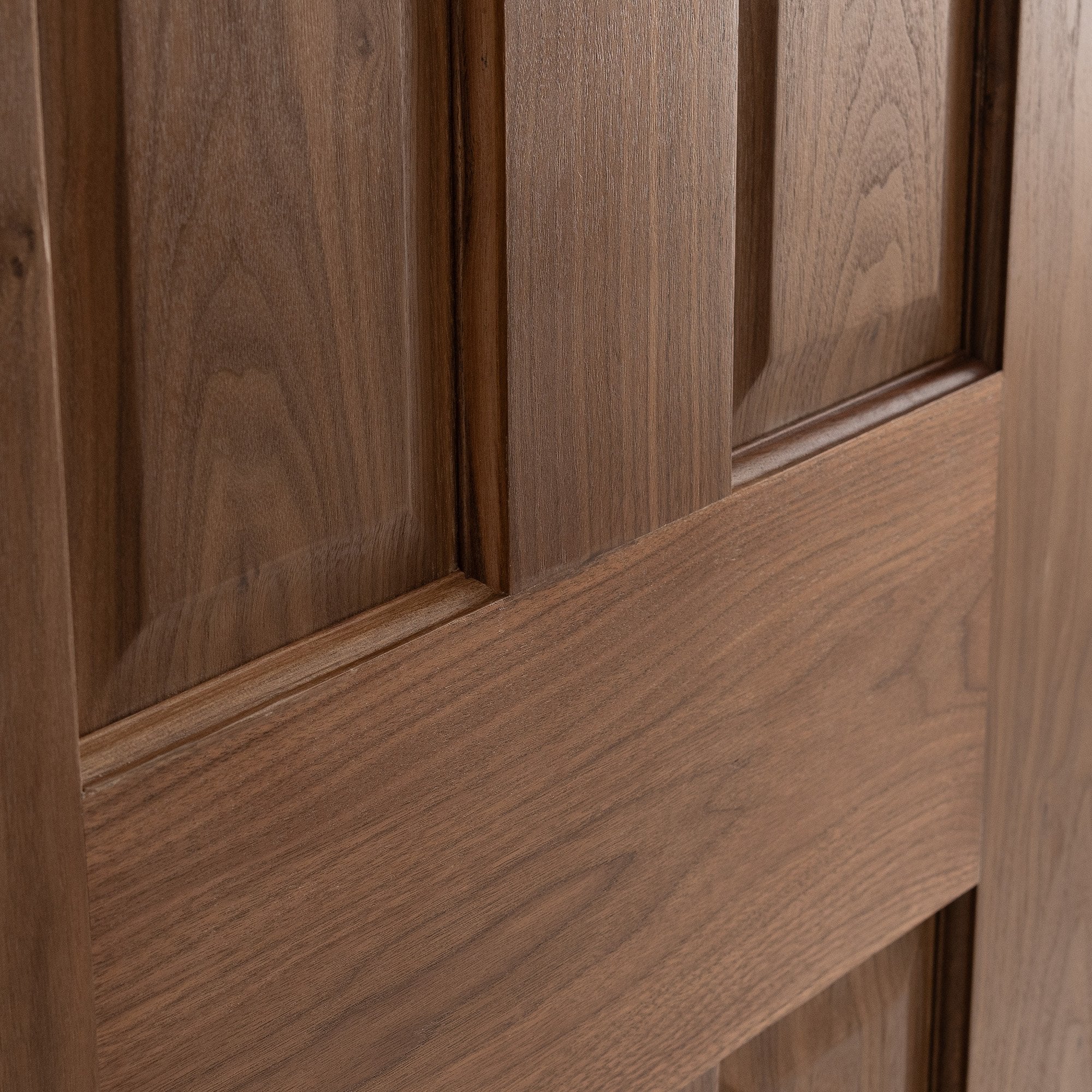 Internal Walnut Fully Finished 4 Panel Victorian FD30 Fire Door - Image 7