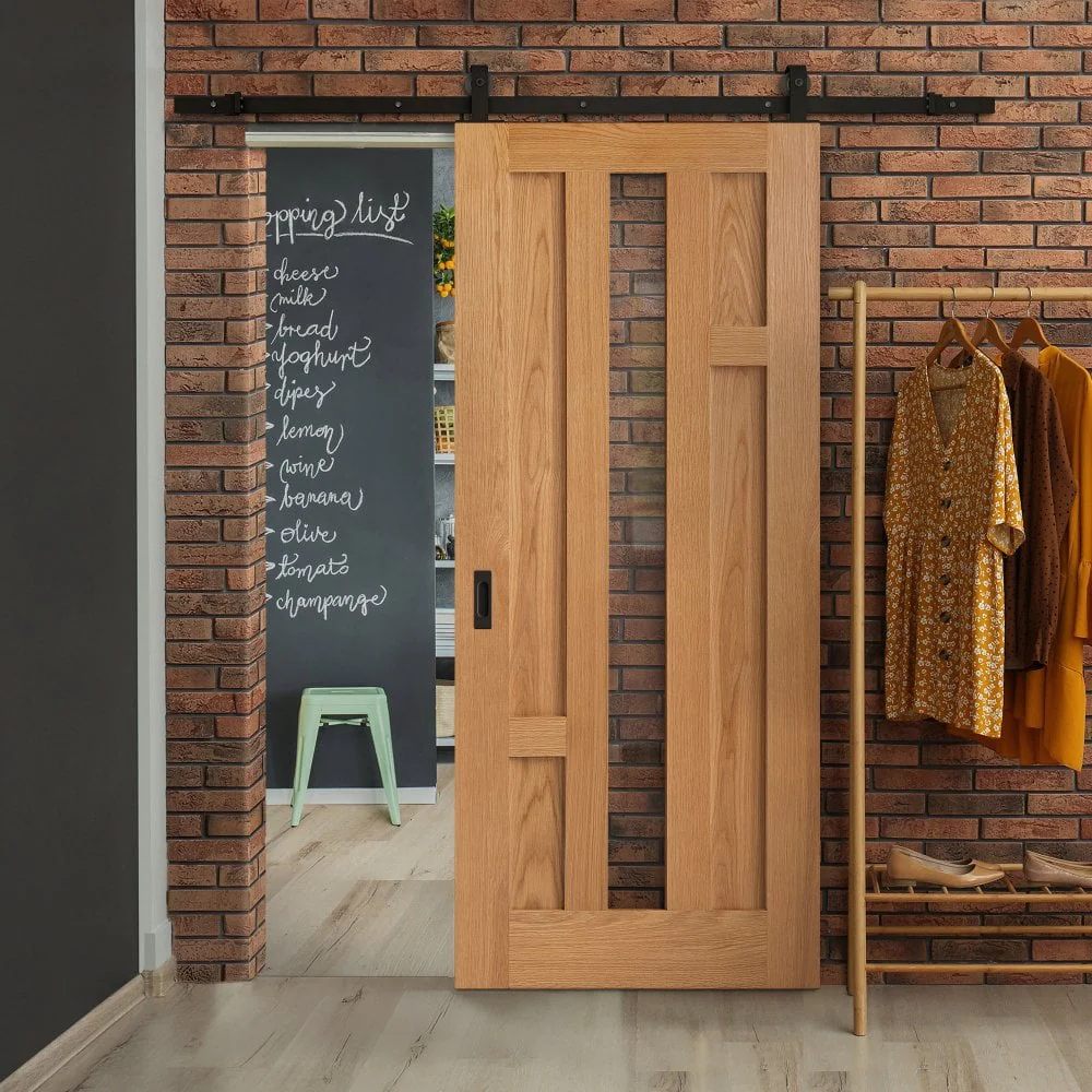 Oak Internal Fully Finished Stamford 4 Panel 1 Light Clear Glass Sliding Door - Black Top Mounted (120746)
