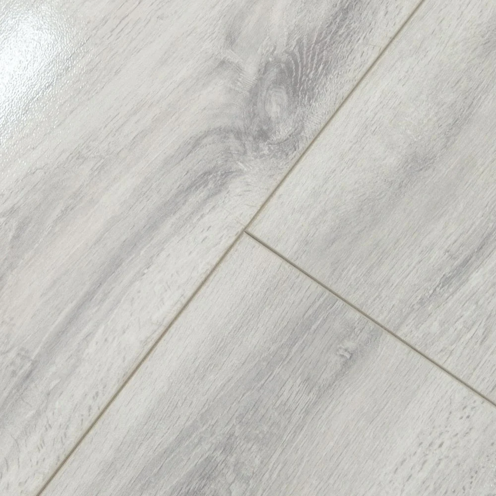 Glacier Oak - Lustre 8mm High Gloss Laminate Flooring - Image 5