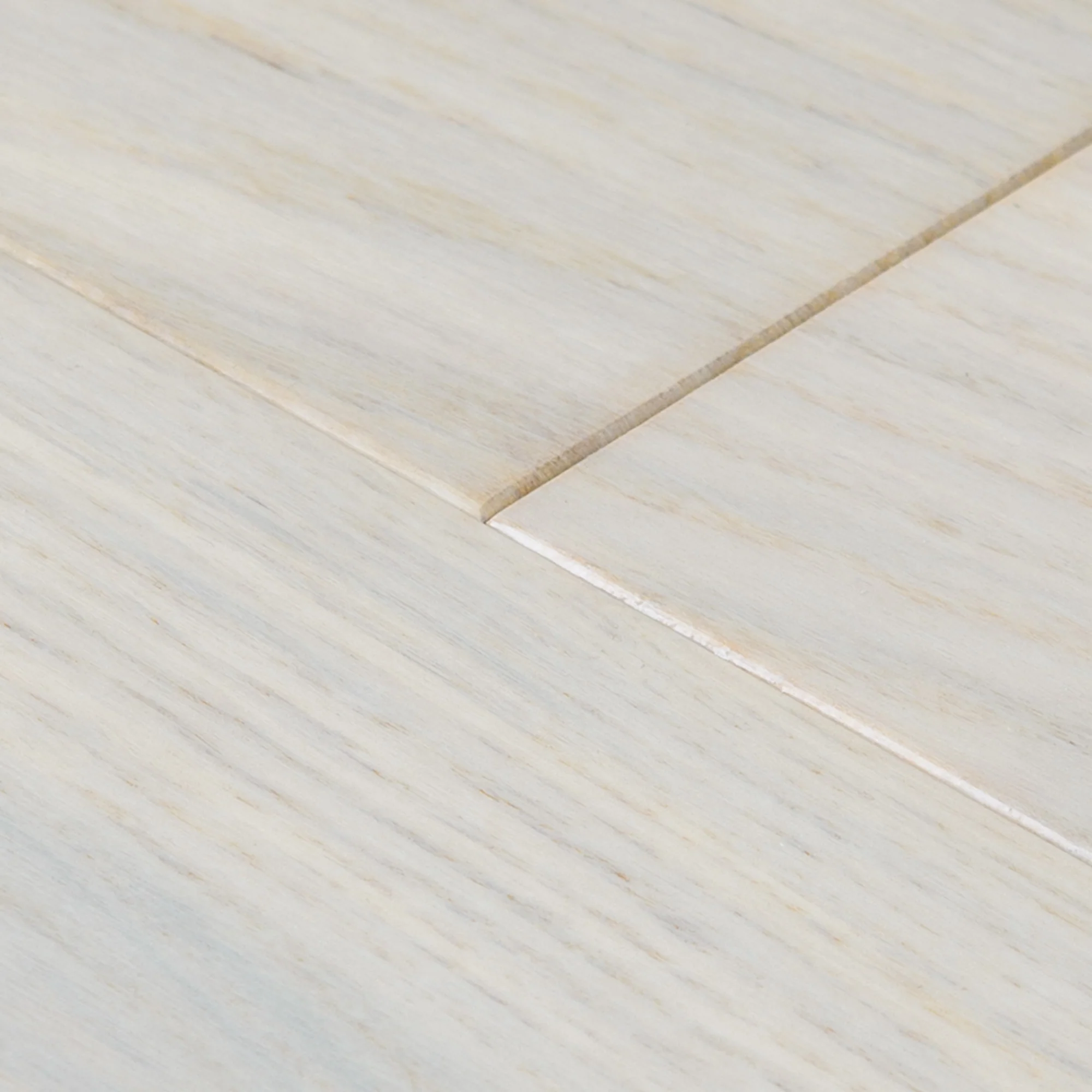 Ivory Oak - 14mm UV Lacquered Engineered Real Wood Flooring - Image 3