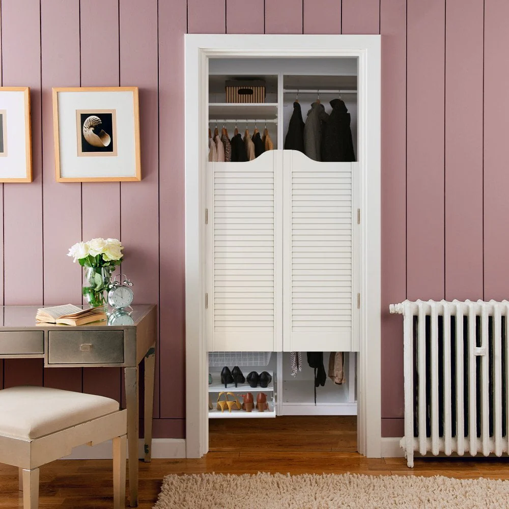 28mm White Painted Cafe Style Ranch Louvre Door Pair - Image 3